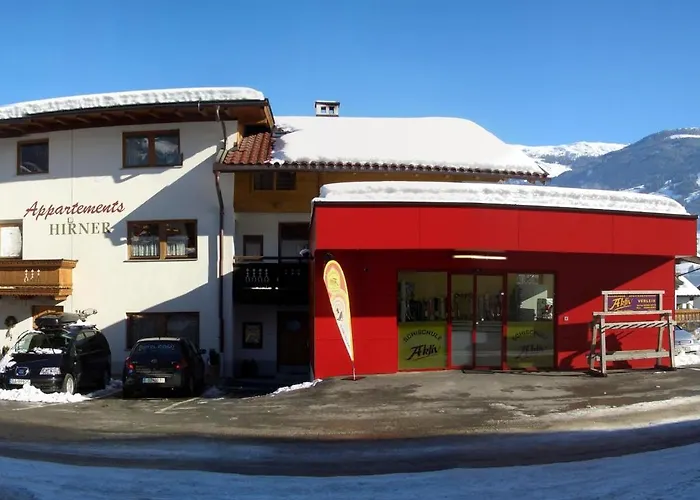 赫纳公寓酒店 *