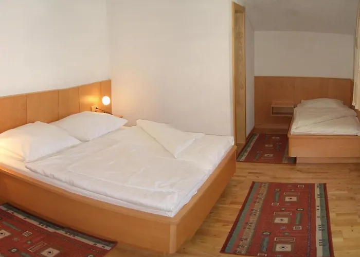 公寓 赫纳公寓酒店 *