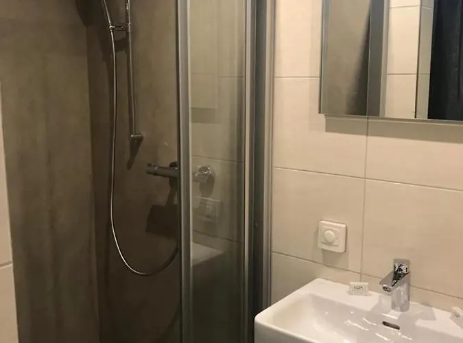 公寓 赫纳公寓酒店 *